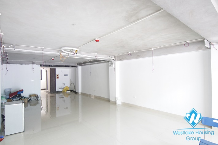 An Spacious Reasonable office for lease in Linh Lang  street,